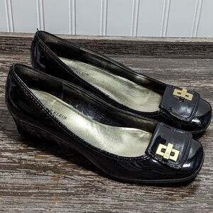 Anne Klein Women's Black Patent Leather Wedge Gold Hardware Dress Shoe Size 8.5M